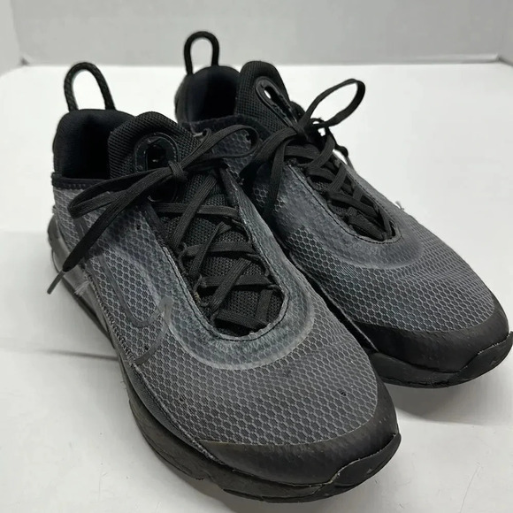 Nike Big Air Max 2090 Sneakers Shoes Black Anthracite Wolf Grey Kids Size 6 Y 6Y - Picture 1 of 10